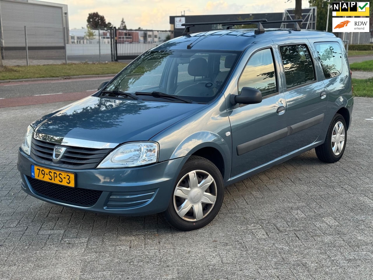 Dacia Logan MCV - 1.6 MPI Ambiance 7p. 1.6 MPI Ambiance 7p. - AutoWereld.nl