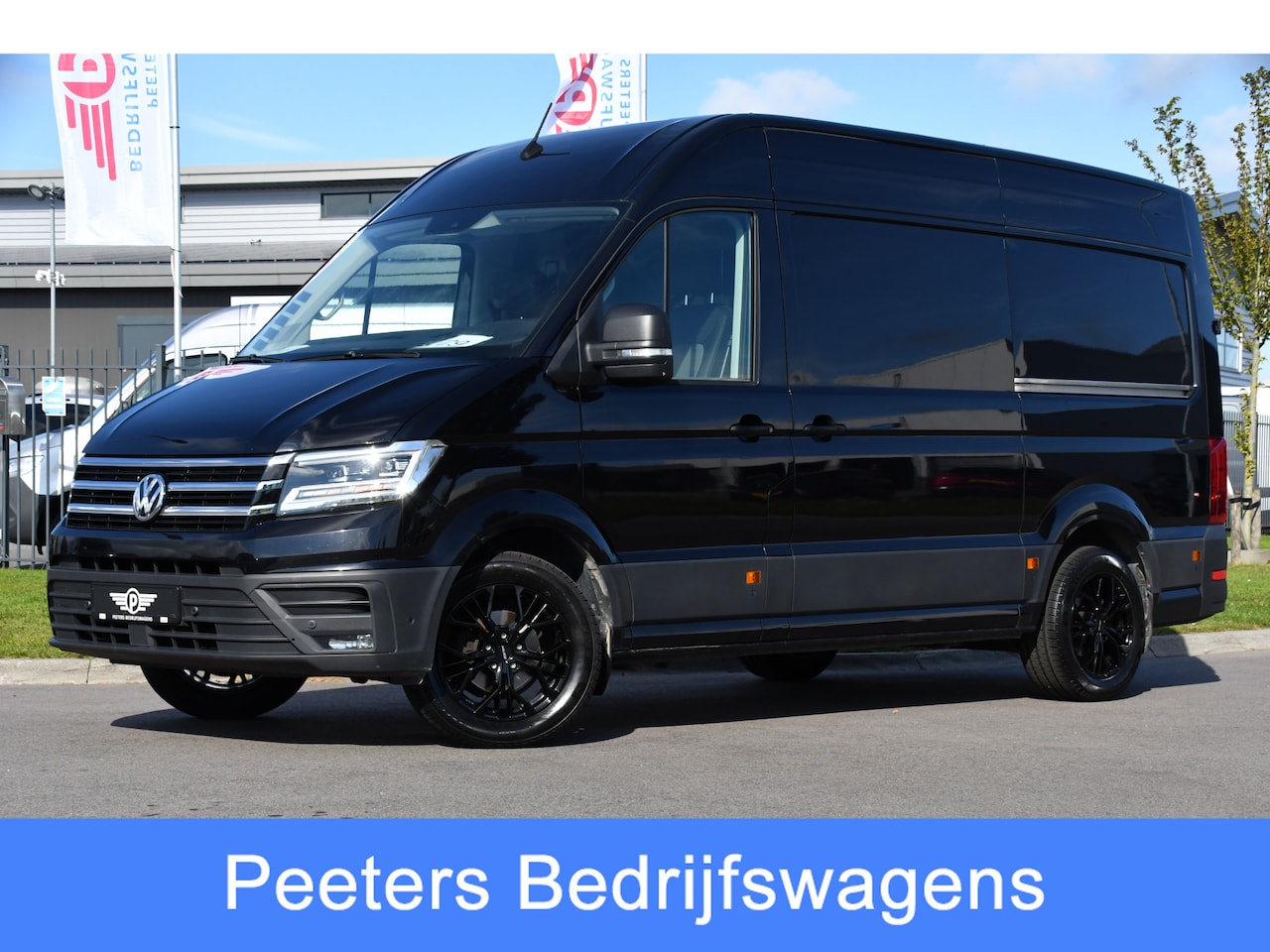 Volkswagen Crafter - 35 2.0 TDI L3H3 Black Edition Highline Adaptieve Cruise, Camera, Carplay, Clima, Stoelverw - AutoWereld.nl