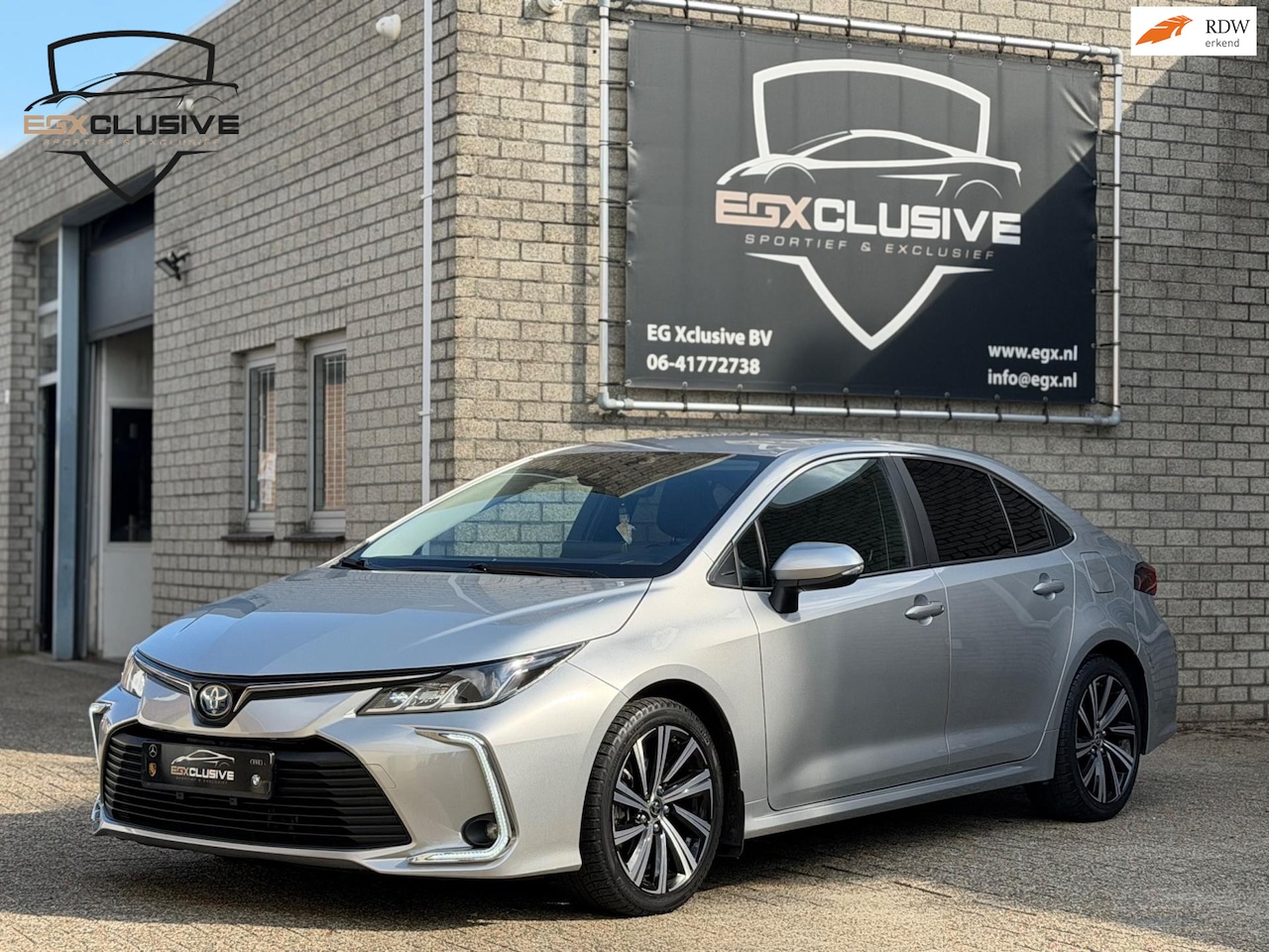 Toyota Corolla - 1.8 Hybrid Dynamic Apple Carplay/ Blindspot - AutoWereld.nl
