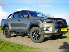 Toyota HiLux - 2.8 D-4D Double Cab Invincible