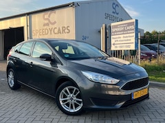 Ford Focus - 1.0 Trend Edition 2016 Clima Cruise Navi PDC