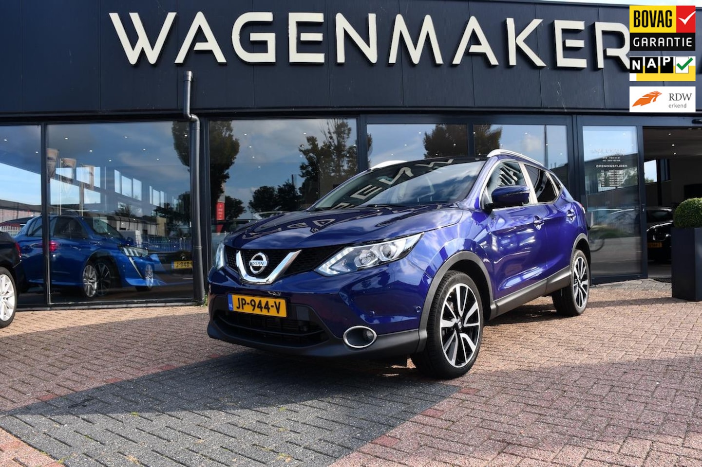 Nissan Qashqai - 1.2 Tekna AUT|Leder|NAVI|Cruise|PANO|Trekhaak - AutoWereld.nl