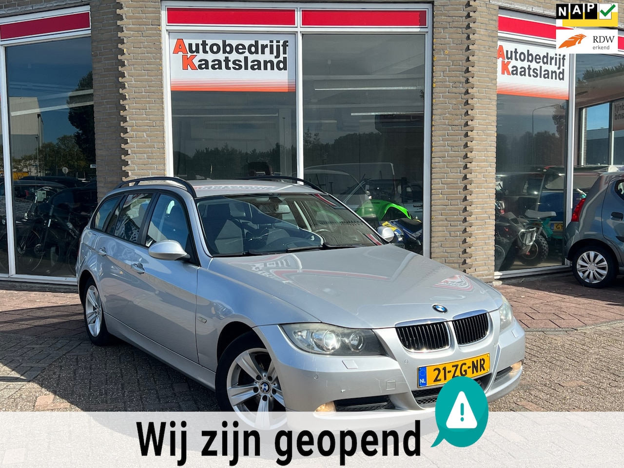 BMW 3-serie Touring - 318i Business Line - Cruise - Navi - Clima - 6 Bak - AutoWereld.nl