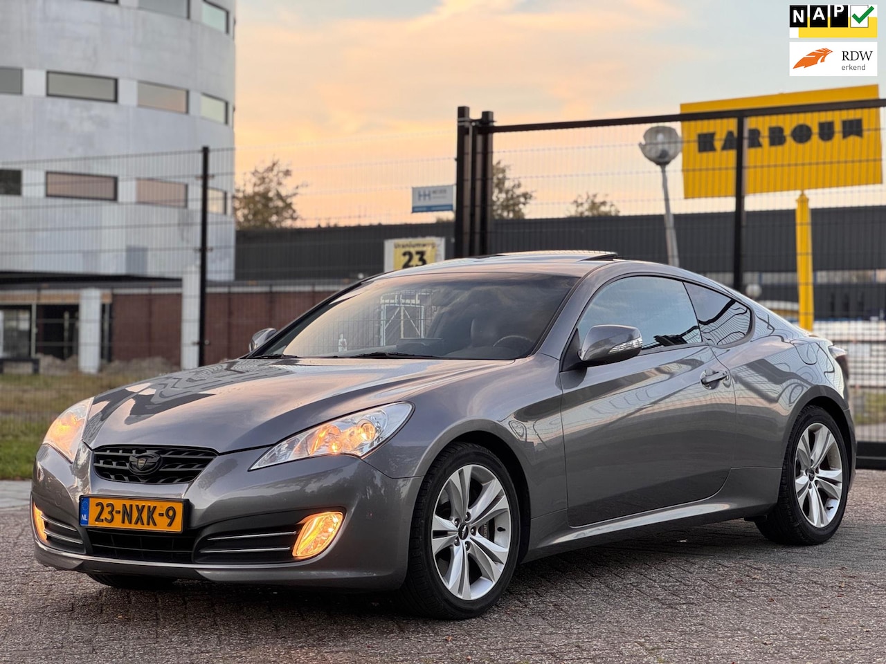 Hyundai Genesis - 3.8 V6|300+PK|AUT|SCHUIFDAK|NAVI|LEDER|STOELVERW| - AutoWereld.nl