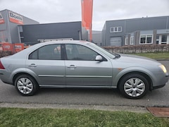 Ford Mondeo - 1.8-16V Collection Logisch KM stand, NAP, APK