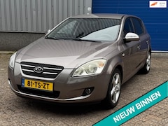 Kia Cee'd - 1.4 X-ecutive airco rijdt perfect