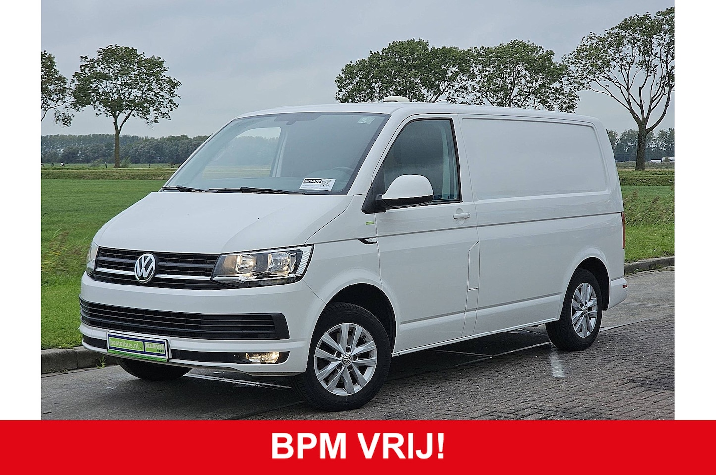 Volkswagen Transporter - 2.0 TDI L1H1 102Pk Lm-Velgen NAP Airco Euro6 1e Eigenaar Voorruitverwarming Bumpers-Kleur! - AutoWereld.nl