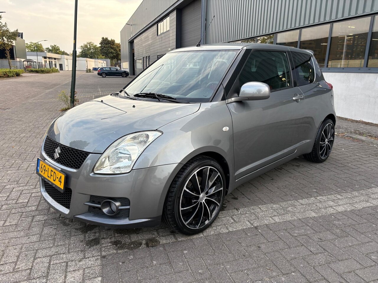Suzuki Swift - 1.6 Sport - AutoWereld.nl