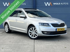 Skoda Octavia Combi - 1.2 TSI Greentech Style Businessline / CARPLAY / PANORAMA / LUXE