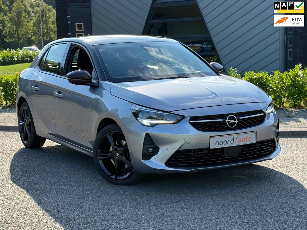 Opel Corsa - 1.2 GS Line | Black pakket | LM Velgen | - AutoWereld.nl