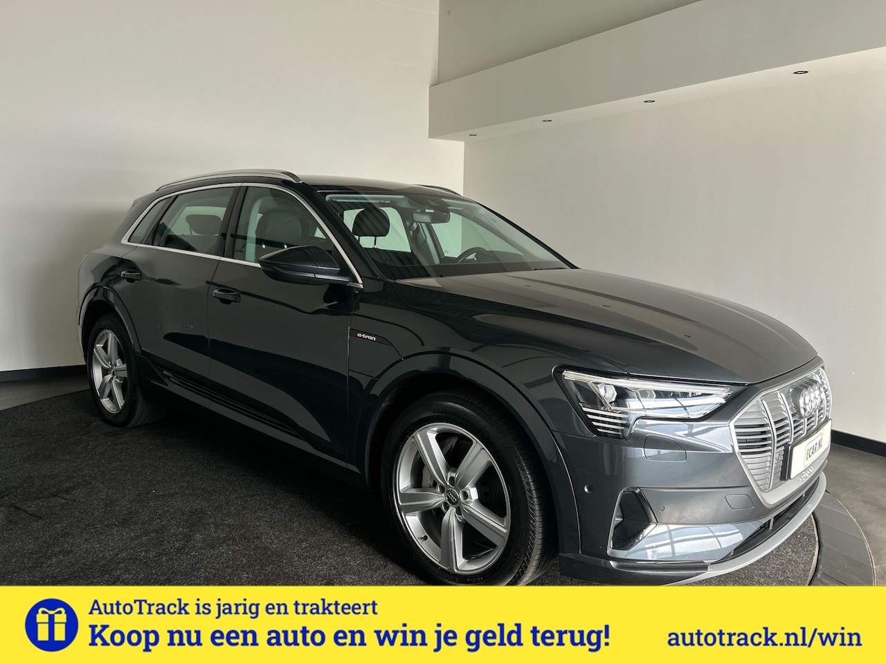 Audi e-tron - 50 quattro Launch edition 71 kWh | Luchtvering | Parkeersensoren voor en achter | Aluminiu - AutoWereld.nl