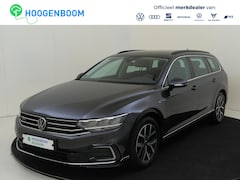 Volkswagen Passat - 1.4 TSI PHEV GTE Business | Navigatie | Digital cockpit Pro | Achteruitrijcamera | Adaptie