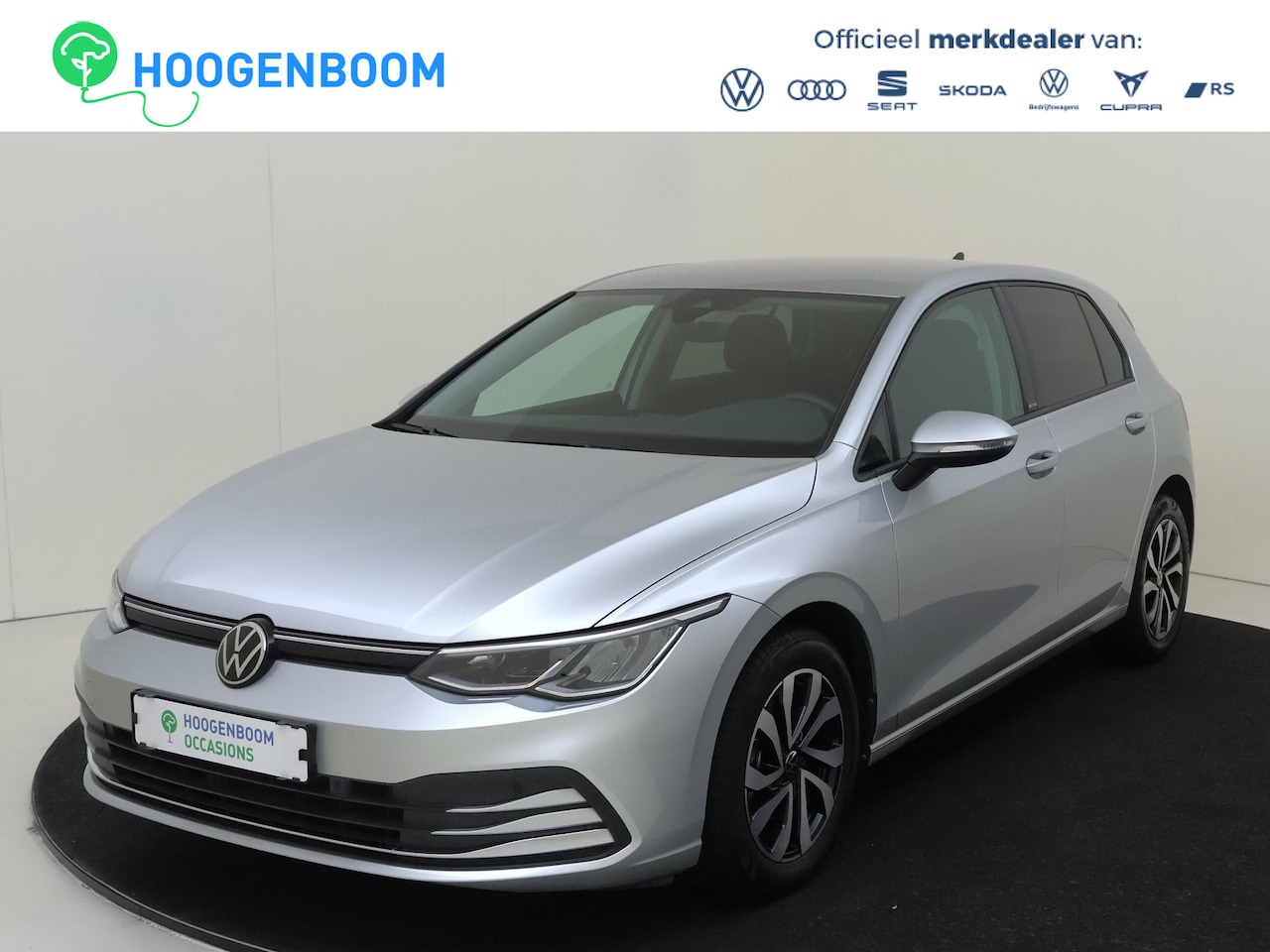 Volkswagen Golf - 1.0 TSI Life | Keyless | Achteruitrijcamera | Navigatie | Dodehoek detectie | 3-zone airco - AutoWereld.nl