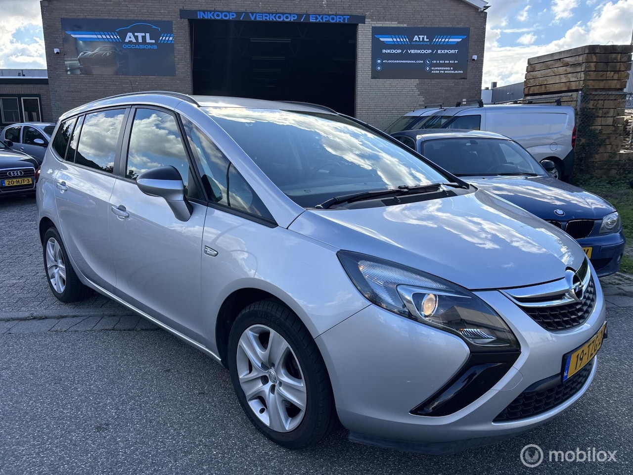 Opel Zafira Tourer - 2.0 CDTI Cosmo 7p. 2.0 CDTI Cosmo 7p. - AutoWereld.nl
