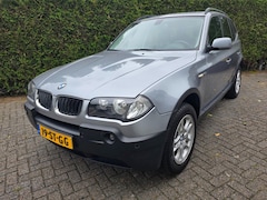 BMW X3 - 2.0i Executive nieuwe ketting Youngtimer
