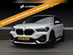 BMW X1 - xDrive25e / 90% SOH / Sport Line / Stoelverwarming / Navigatie / LED Koplampen