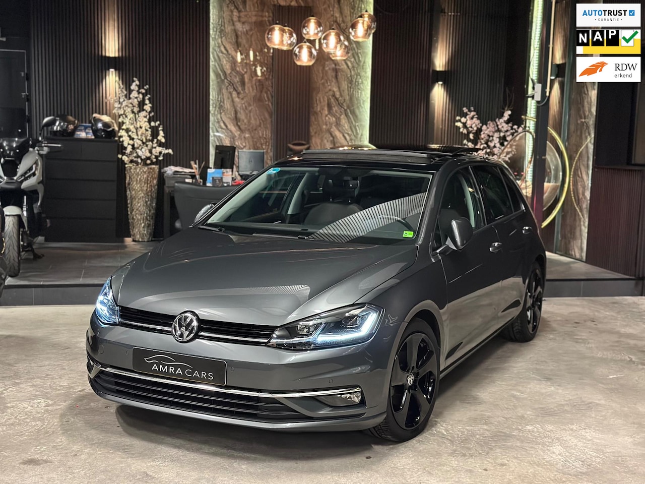 Volkswagen Golf - 1.0 TSI Highline DSG|PANO|NAP - AutoWereld.nl