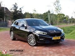 BMW 1-serie - 118i Executive Edition | Apple Carplay | Cruise Control | Parkeersensoren | Automaat |
