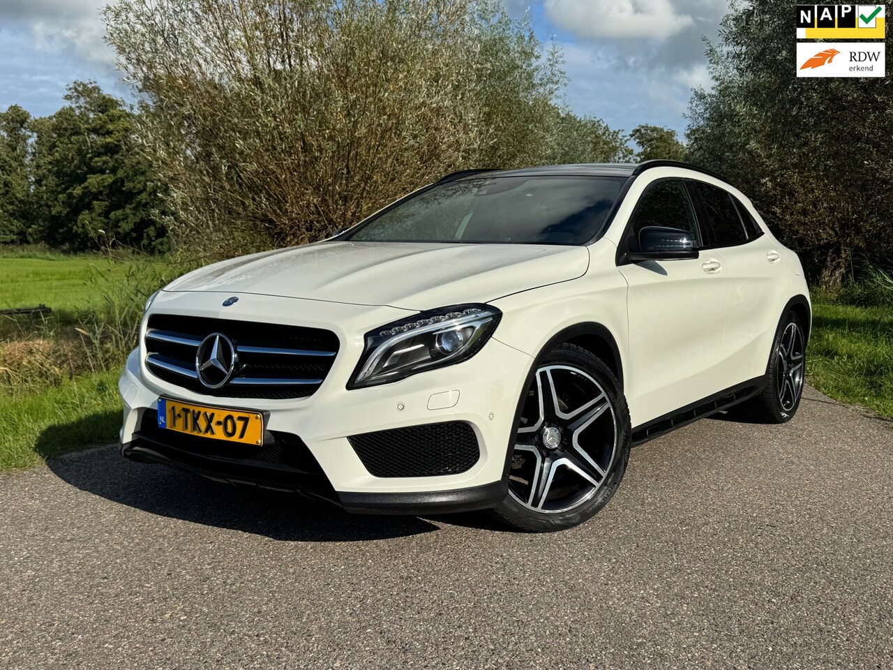 Mercedes-Benz GLA-Klasse - 200 Prestige / Automaat / Airco / Navigatie / Camera / Ledere Elektrische Voorstoel / Schu - AutoWereld.nl
