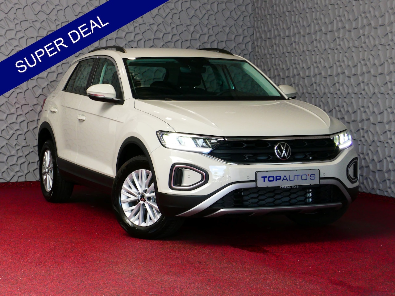 Volkswagen T-Roc - 1.5 TSI 150PK CARPLAY NAVI STOEL VERW. LED VIR.COCKPIT 03/2024 "Volkswagen rijden begint b - AutoWereld.nl