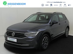 Volkswagen Tiguan - 1.4 TSI eHybrid Life | Trekhaak | Stoel- en stuurwielverwarming | 3-zone airco | CarPlay |
