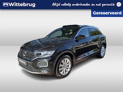 Volkswagen T-Roc - 1.5 TSI 150pk DSG Sport / Panorama dak / Elek Achterklep / Virtual cockpit / 17'' LMV / Ca