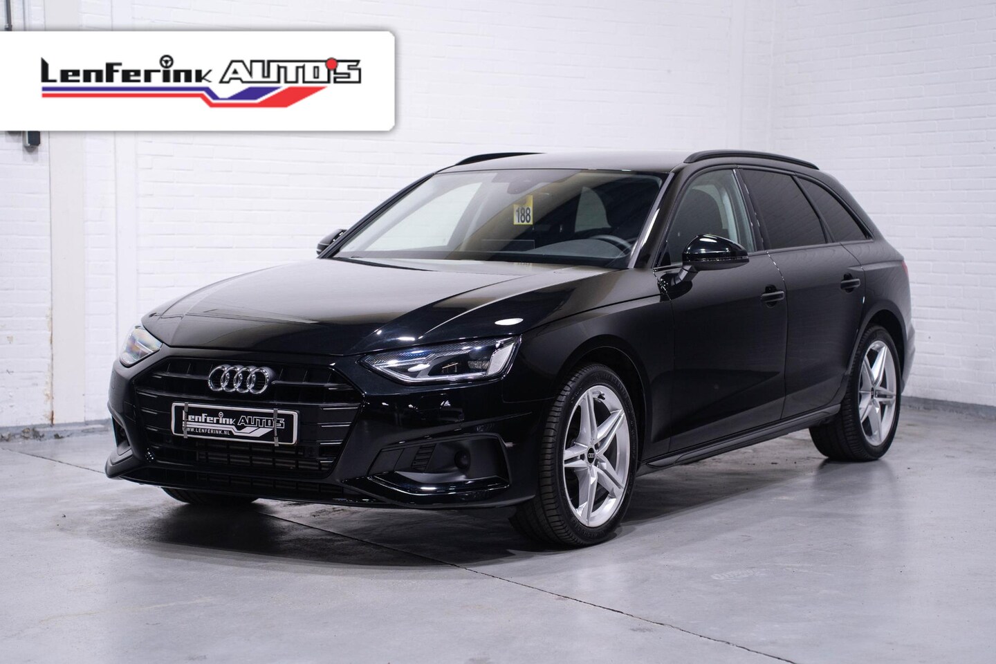 Audi A4 Avant - 35 TFSI Advanced Leder Led koplampen Camera 18 Inch PDC v+a Apple Carplay - AutoWereld.nl