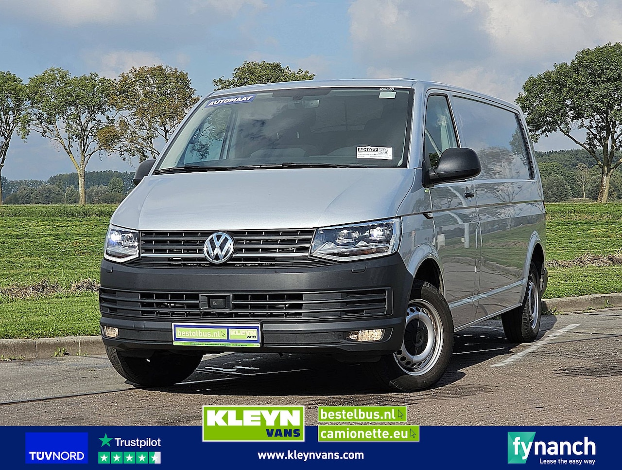 Volkswagen Transporter - 2.0 TDI L2H1 Navi LED - AutoWereld.nl