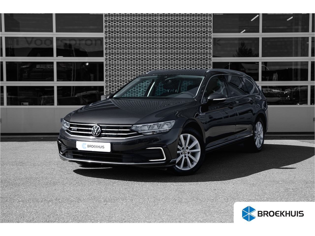 Volkswagen Passat Variant - 1.4 TSI PHEV GTE Business | Achteruitrijcamera | Comfortstoel(en) | Cruise control adaptie - AutoWereld.nl