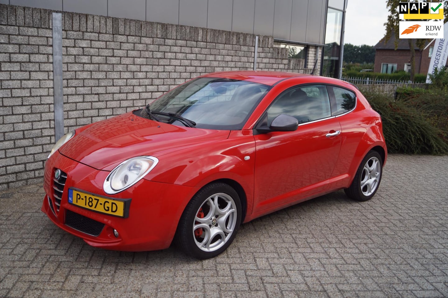 Alfa Romeo MiTo - 1.4 Turbo 155 PK Sport Leder Sportstoelen Navi Airco Cruise PDC Elektrische Ramen en Spieg - AutoWereld.nl