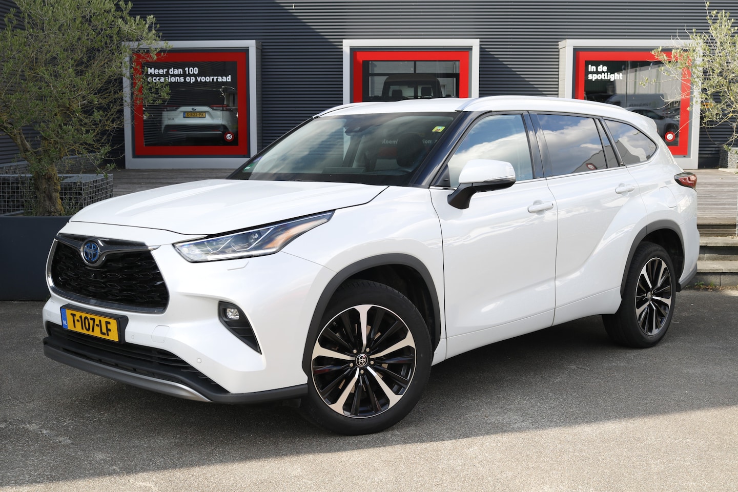 Toyota Highlander - 2.5 AWD Hybrid Premium Trekhaak - AutoWereld.nl