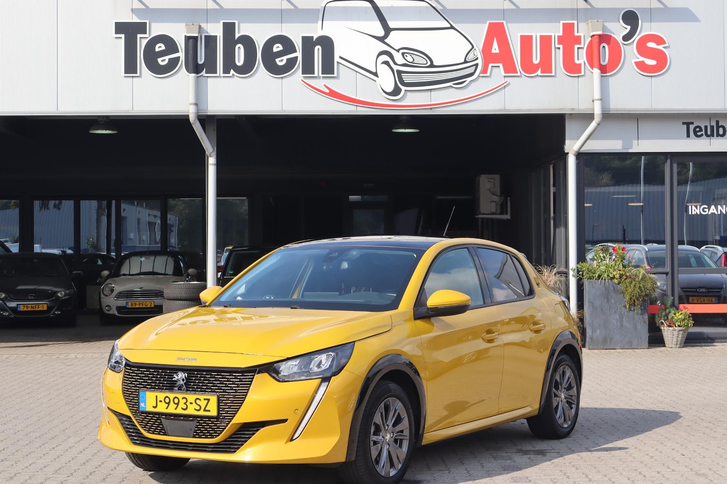 Peugeot e-208 - EV Allure 50 kWh SOH 93%, BTW Auto, Adaptieve cruise control, Panoramadak, Camera, Virtual - AutoWereld.nl