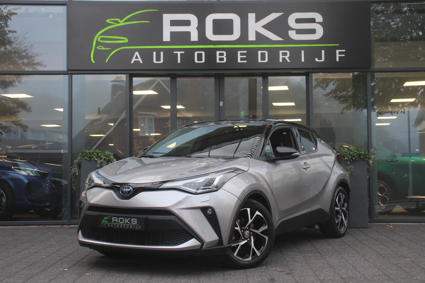 Toyota C-HR - 2.0 Hybrid Bi-Tone 2.0 Hybrid Bi-Tone - AutoWereld.nl