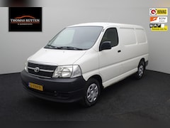 Toyota HiAce - 2.5 D-4D KWB Comfort 2012 EURO 5 | Airco | Trekhaak | Elektrische ramen + spiegels | Centr