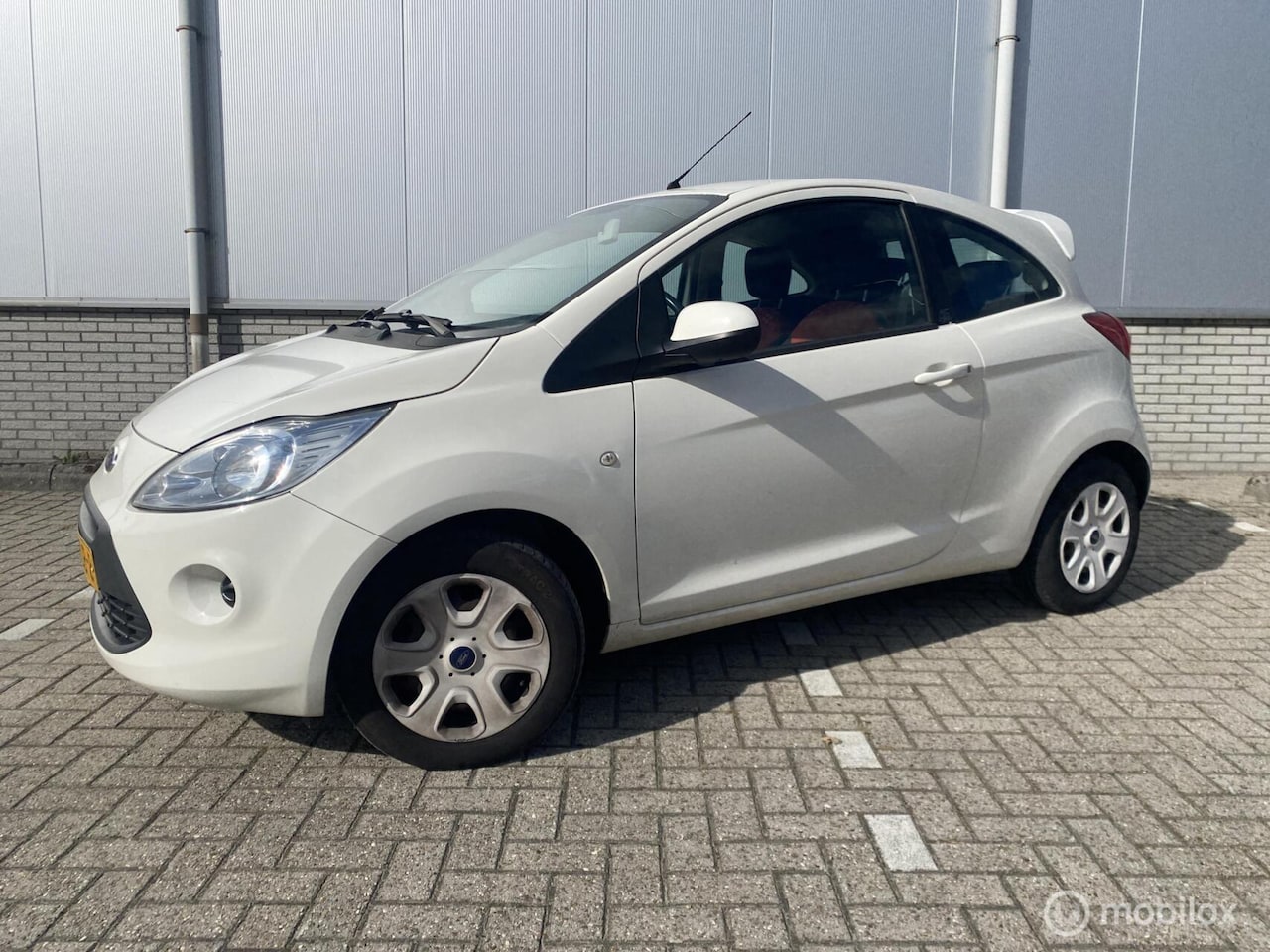 Ford Ka - 1.2 Champions Edition Airco Nieuwe Apk - AutoWereld.nl