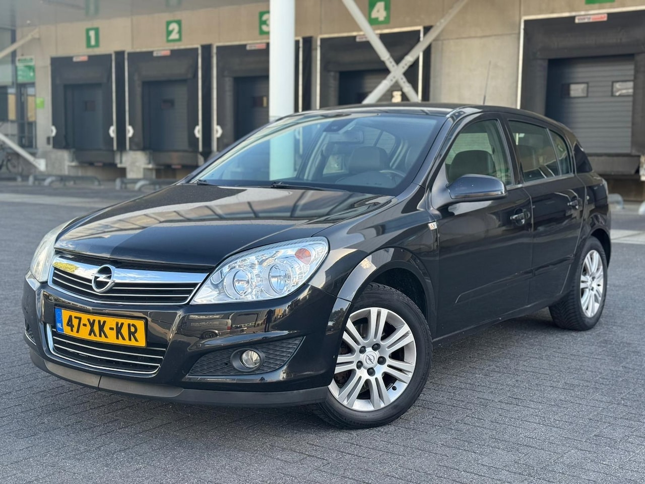 Opel Astra - 1.6 Executive INRUIL VERKREGEN - AutoWereld.nl