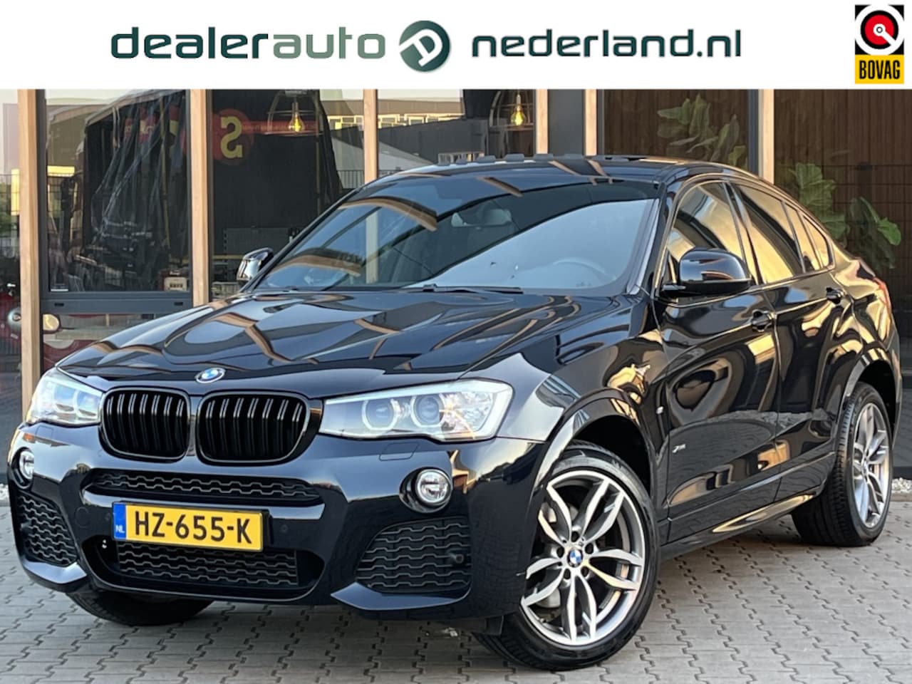 BMW X4 - txDrive20i Executive | M-Sport | Pano | Trekhaak | - AutoWereld.nl