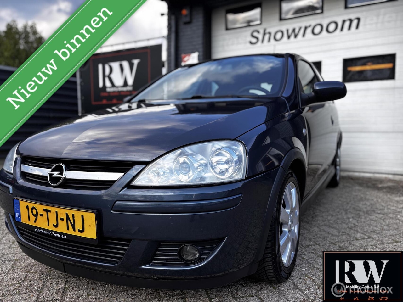 Opel Corsa - 1.2-16V Essentia *AIRCO*NIEUWE APK* - AutoWereld.nl