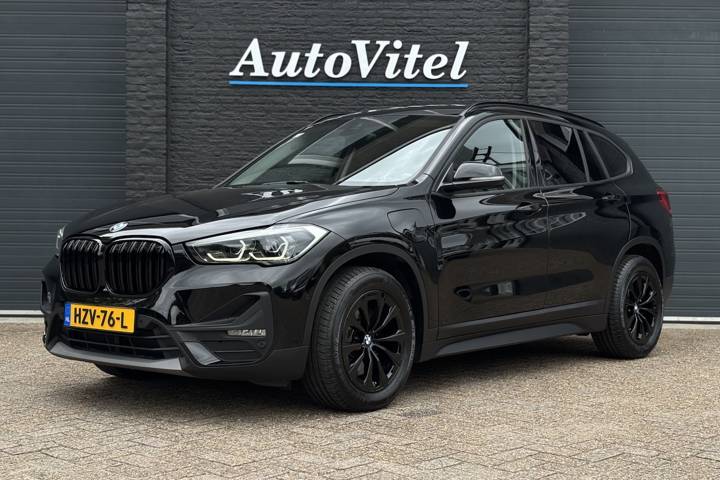 BMW X1 - xDrive25e | PDC V+A | Apple Carplay | Elektrische Klep | LED | Cruise | DAB - AutoWereld.nl