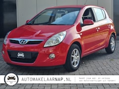 Hyundai i20 - 1.4i DynamicVersion / Trekhaak / Onderhoudsbeurt / LM-velgen /
