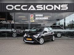 Toyota Aygo - 1.0 VVT-i x-play APPLE CARPLAY/ HILL HOLD/ LED