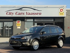 Ford Focus Wagon - 1.8 Titanium Flexi Fuel 126 pk navigatie climate ctr cruise ctr pdc achter lmv 16 inch tre