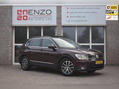 Volkswagen Tiguan - 1.5 TSI ACT Comfortline Pano ACC Elekt Trekhaak Carplay 1e eigenaar