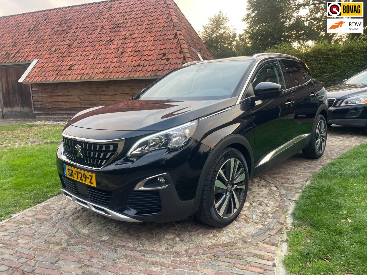 Peugeot 3008 - 1.2 PureTech Allure-Panodak-Camera-19"-1/2 Leer-Navi-1 eigenaar- - AutoWereld.nl