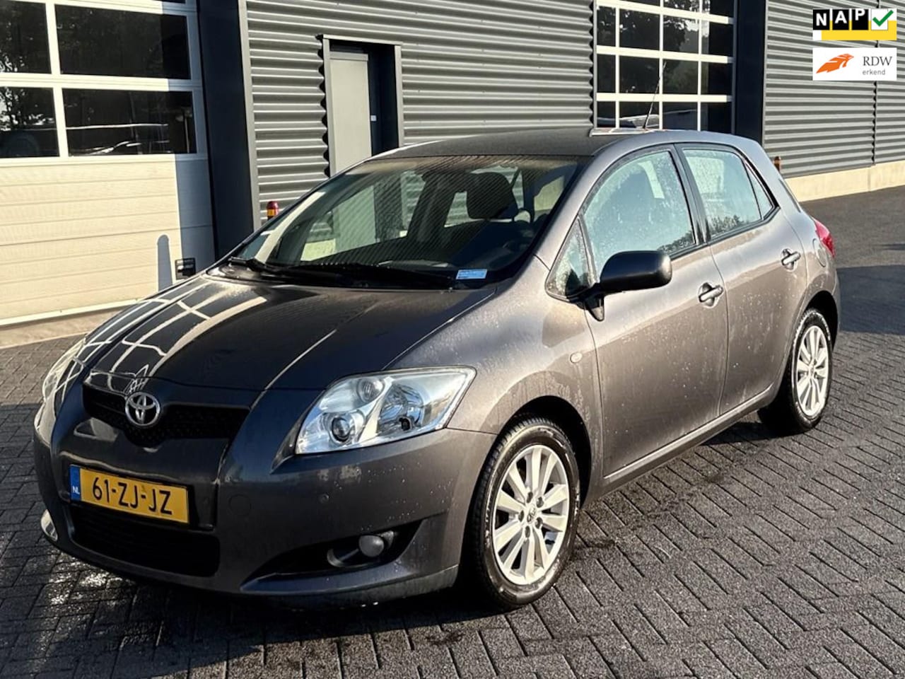 Toyota Auris - 1.6-16V Luna Business 1.6-16V Luna Business, cruise control, airco, trekhaak, PDC - AutoWereld.nl