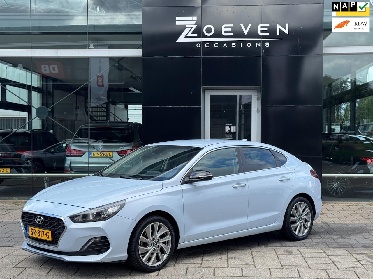 Hyundai i30 Fastback - 1.0 T-GDI Comfort 1.0 T-GDI Comfort - AutoWereld.nl