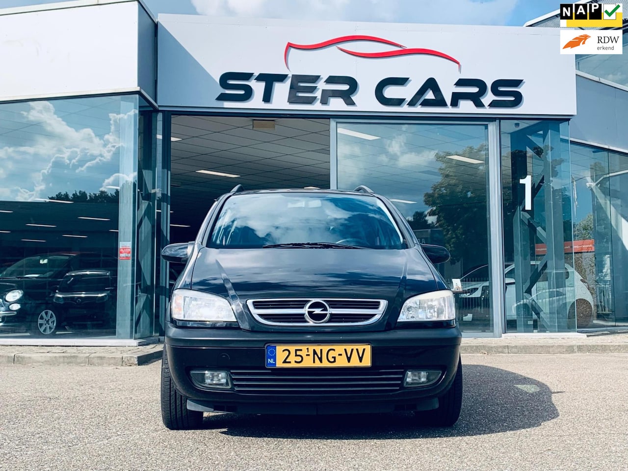 Opel Zafira - 2.2-16V Elegance 2.2-16V Elegance, 7 Personen, Airco, Trekhaak, P Sensor, NAP, APK - AutoWereld.nl