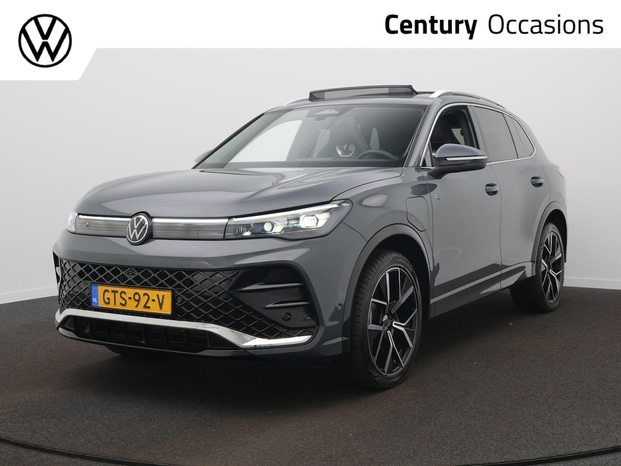 Volkswagen Tiguan - 1.5 eHybrid R-Line Edition | R-Line | PANO | ACC | LED | Camera | Clima | Navi | Apple Car - AutoWereld.nl