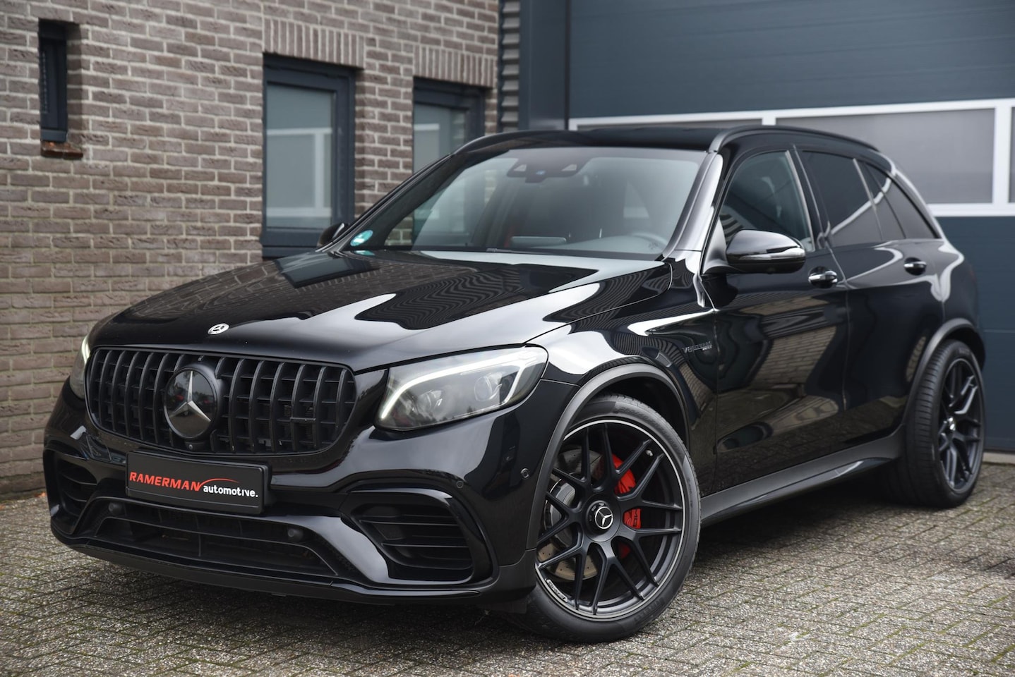 Mercedes-Benz AMG GLC - 63 S 4MATIC+ |Burmester|Pano|Trekhaak - AutoWereld.nl