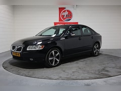Volvo S40 - 2.0 Limited Edition, Topstaat, Volledig onderhouden, Leder, Cruise, Navi, Trekhaak, 17 inc